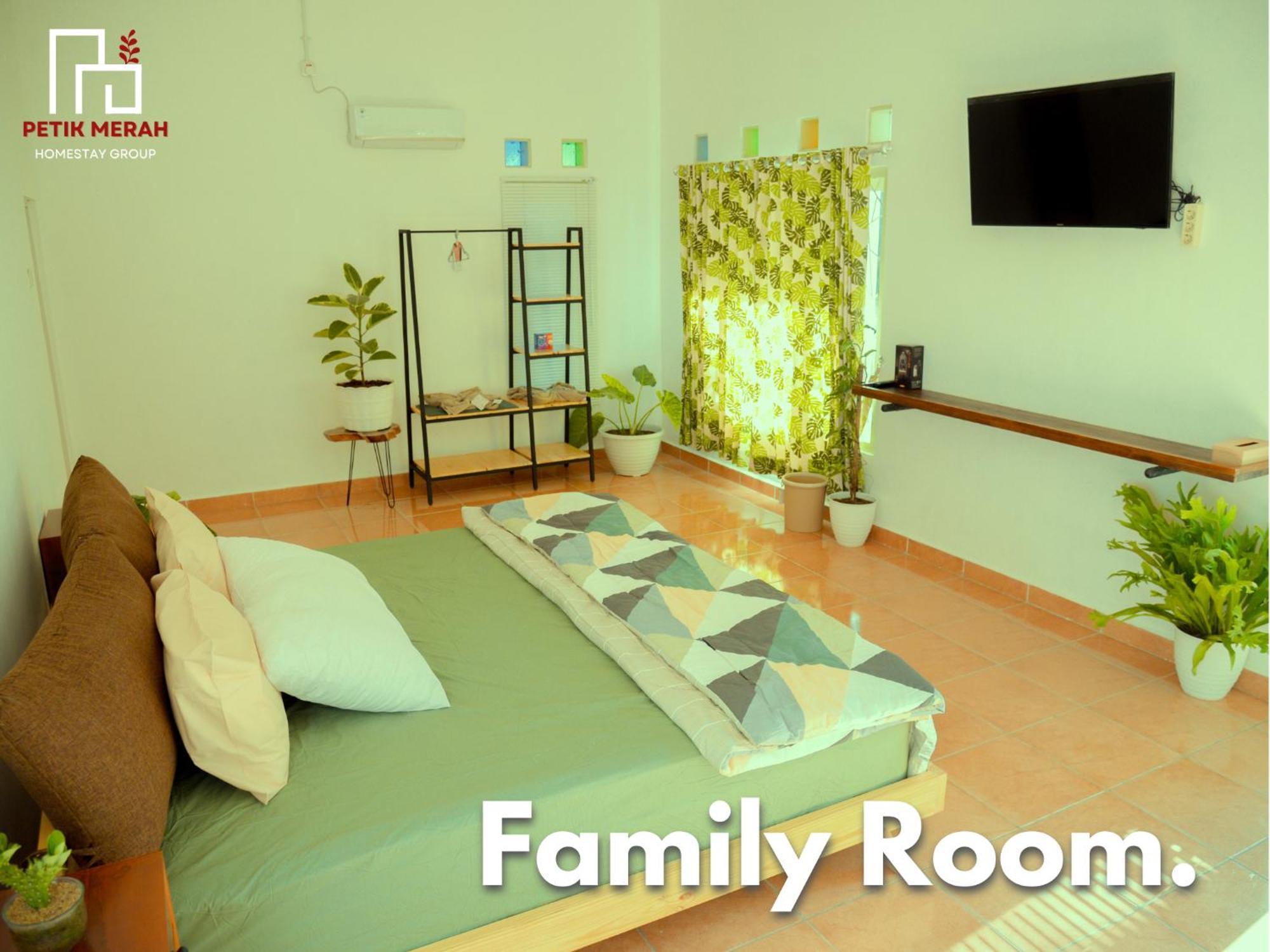 Petik Merah Homestay Pakualaman Esterno foto